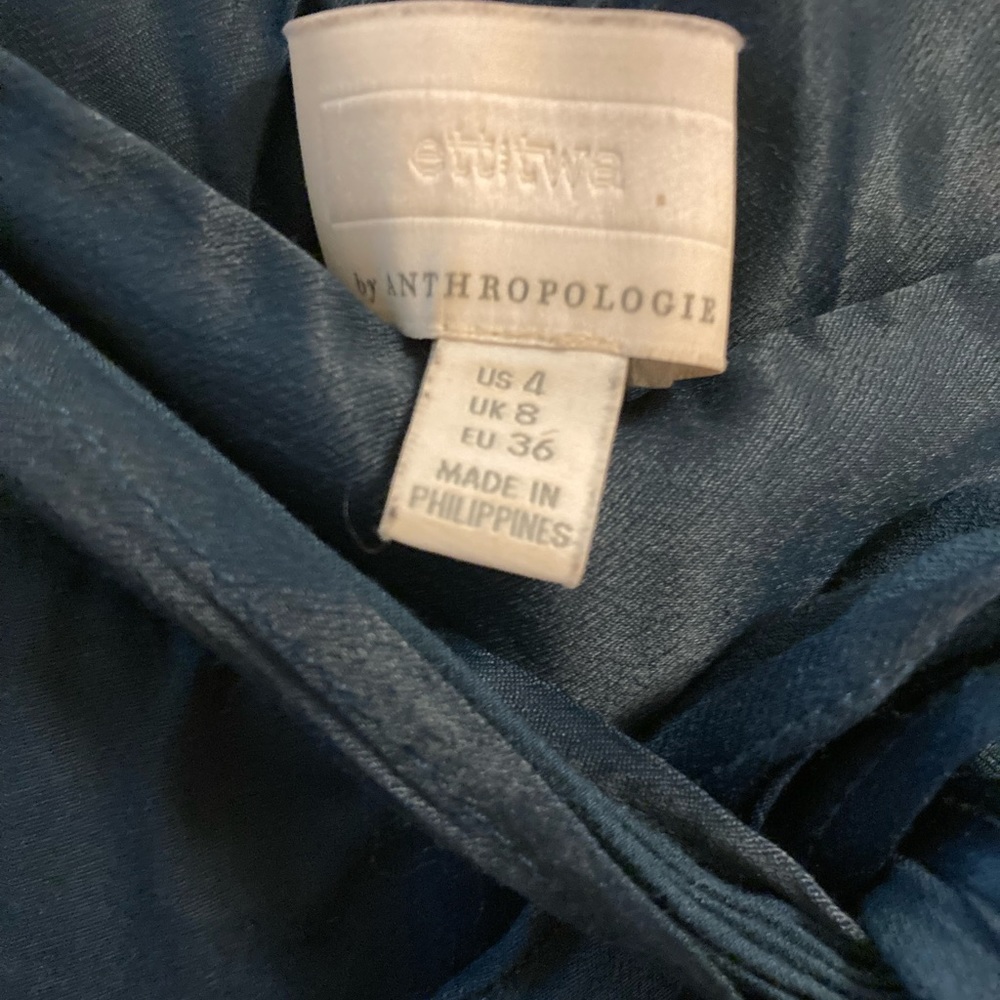Anthropologie Teal Satin Cropped Pants, size 4 - Picture 4 of 4